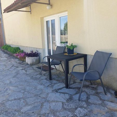 Apartman Avsec Veglia Exterior foto