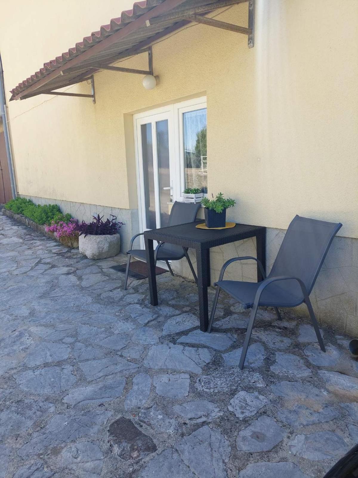 Apartman Avsec Veglia Exterior foto